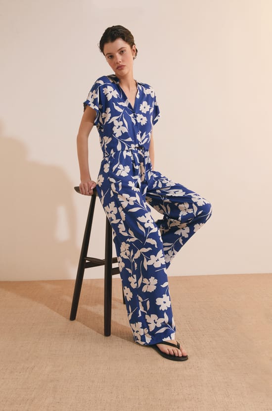 Pantalon &agrave; motifs ;${refinementColor}