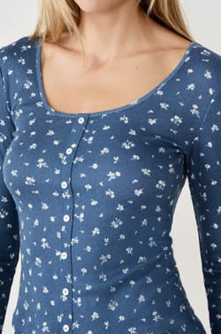 T-shirt de pyjama &agrave; fleurs en pointelle;${refinementColor}
