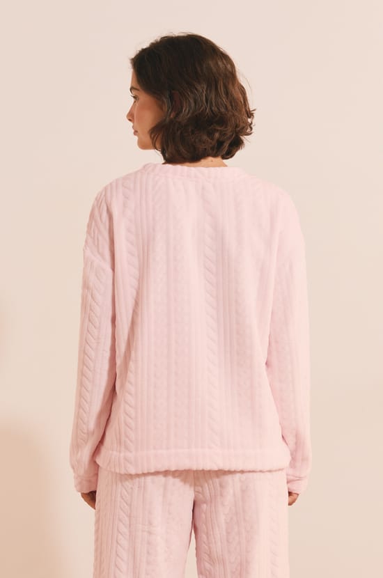 Pull col rond avec motifs tress&eacute;s;${refinementColor}