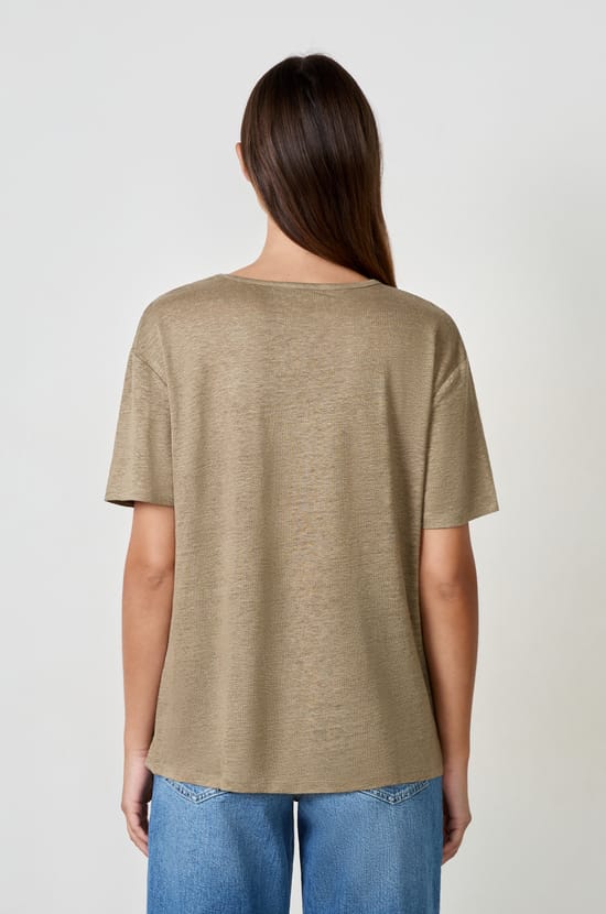 V-neck T-shirt 100% linen;${refinementColor}