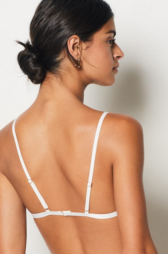 Wireless Triangle Bra;${refinementColor}