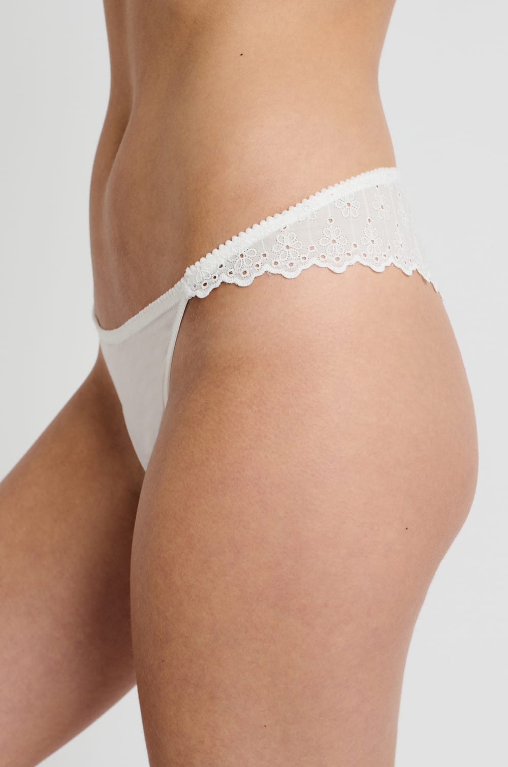 Embroidered Thong;${refinementColor}