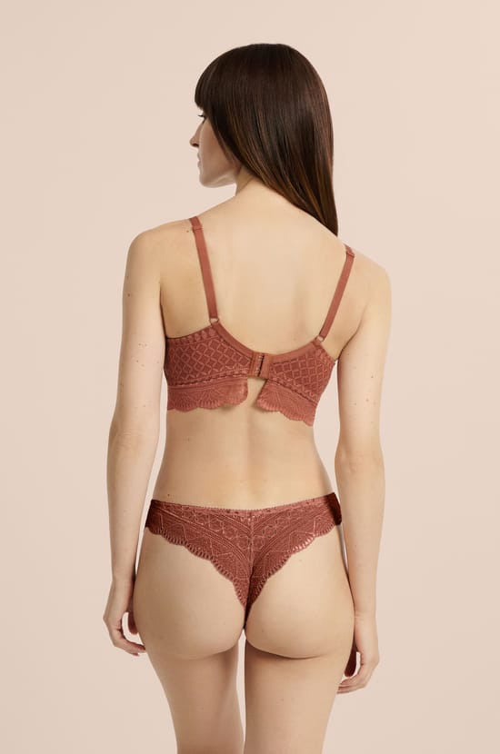 Soutien-gorge triangle sans armatures post-mastectomie;${refinementColor}