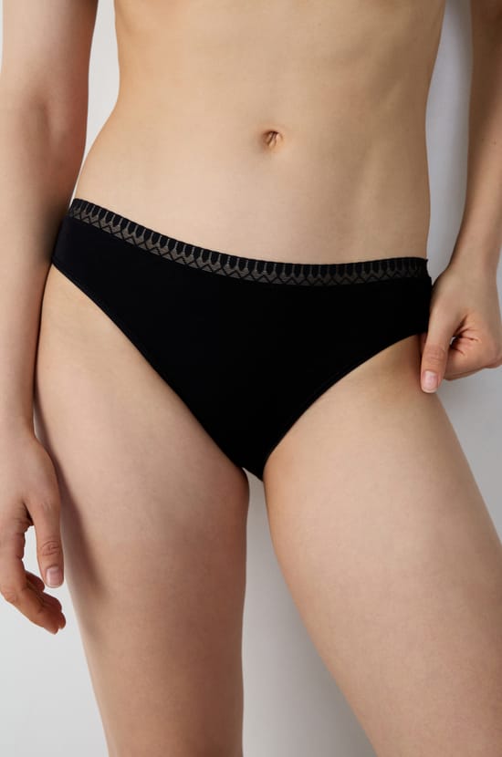 Cotton Brief;${refinementColor}