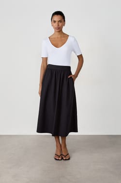 V-neck backless cotton T-shirt;${refinementColor}