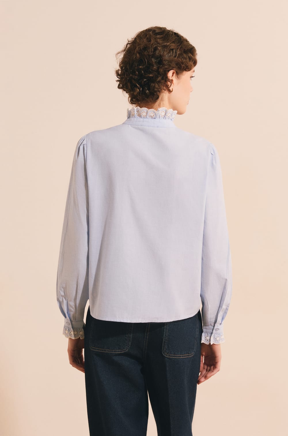 Chemise en coton avec broderie anglaise;${refinementColor}