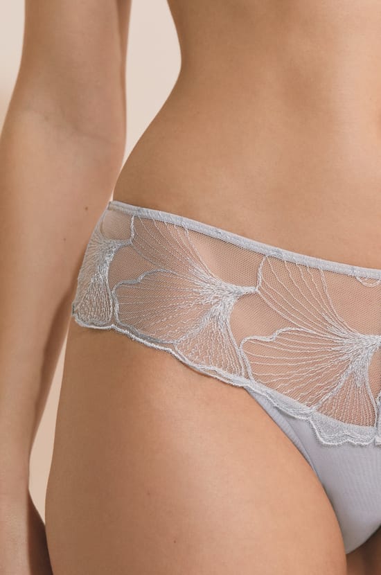 Hipster en broderie;${refinementColor}