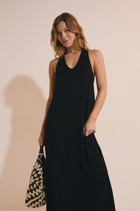 Long Straight Sleeveless Dress;${refinementColor}