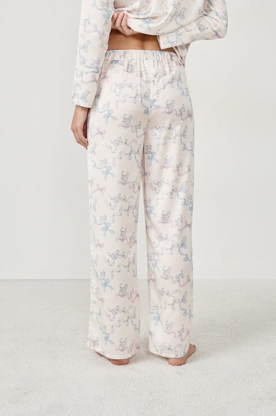 Pantalon de pyjama imprim&eacute; satin&eacute;;${refinementColor}