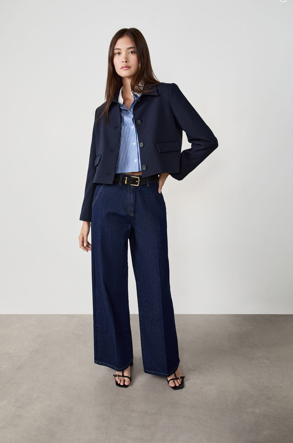 Jean large en coton;${refinementColor}