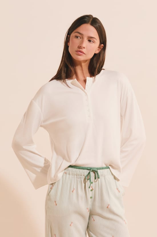 T-shirt manches longues avec boutons;${refinementColor}