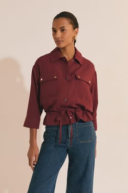 Veste casual avec d&eacute;tails boutonn&eacute;s argent&eacute;s;${refinementColor}