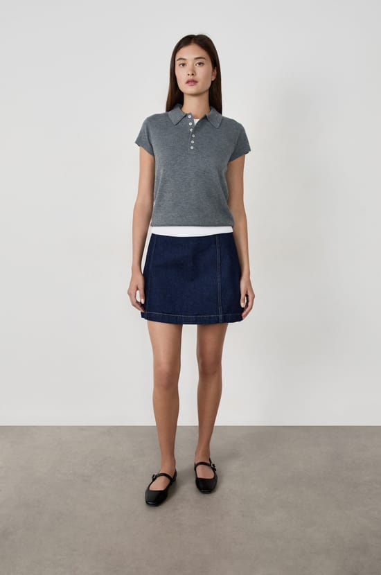 Jupe courte en jean;${refinementColor}