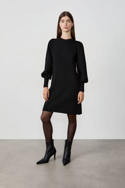 Robe pull courte;${refinementColor}