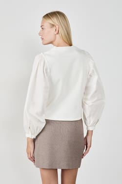 Long-sleeved round neck t-shirt;${refinementColor}