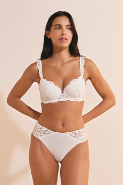 Lace Boyshort;${refinementColor}