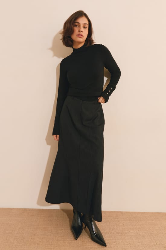 Pull en maille fine &agrave; manches mi-longues;${refinementColor}