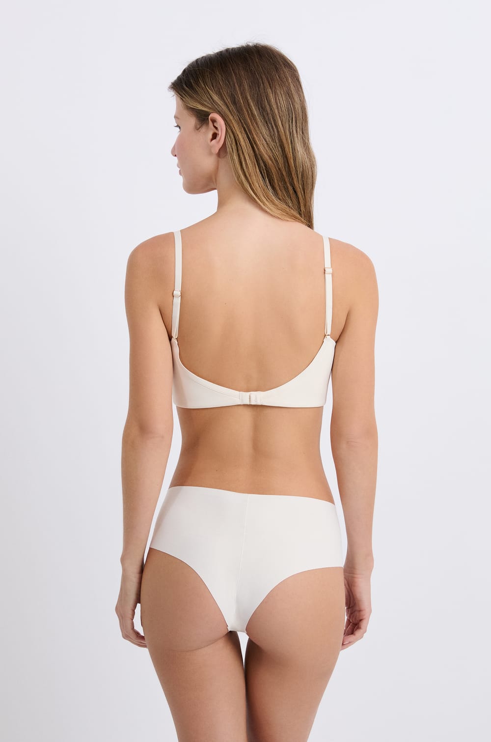 Lightly Lined Wireless Bra;${refinementColor}