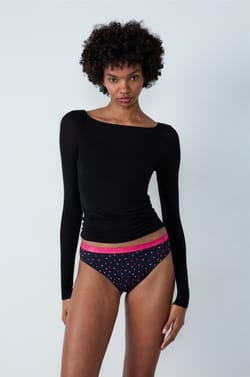 Heavy Flow - Period Brief;${refinementColor}