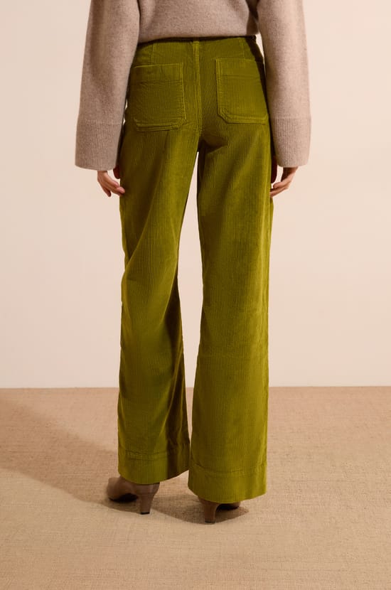 Jean en velours c&ocirc;tel&eacute; avec poche sur le devant;${refinementColor}