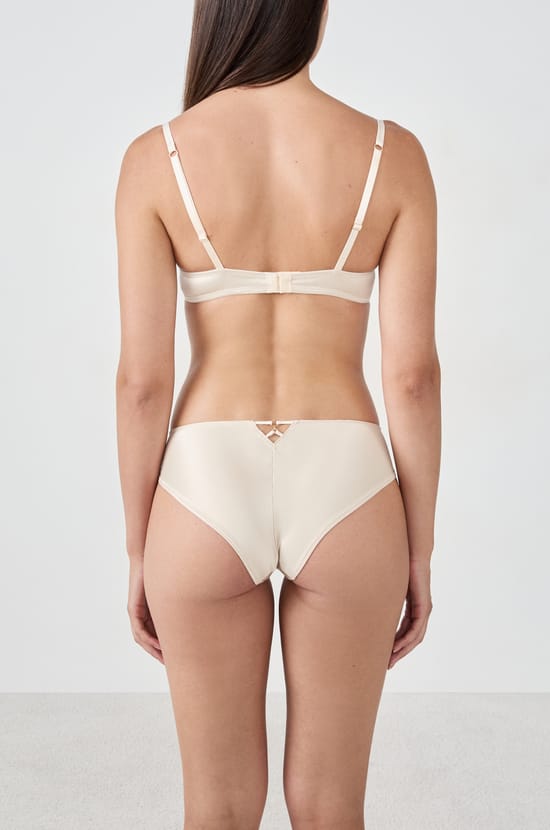 Hipster en dentelle;${refinementColor}