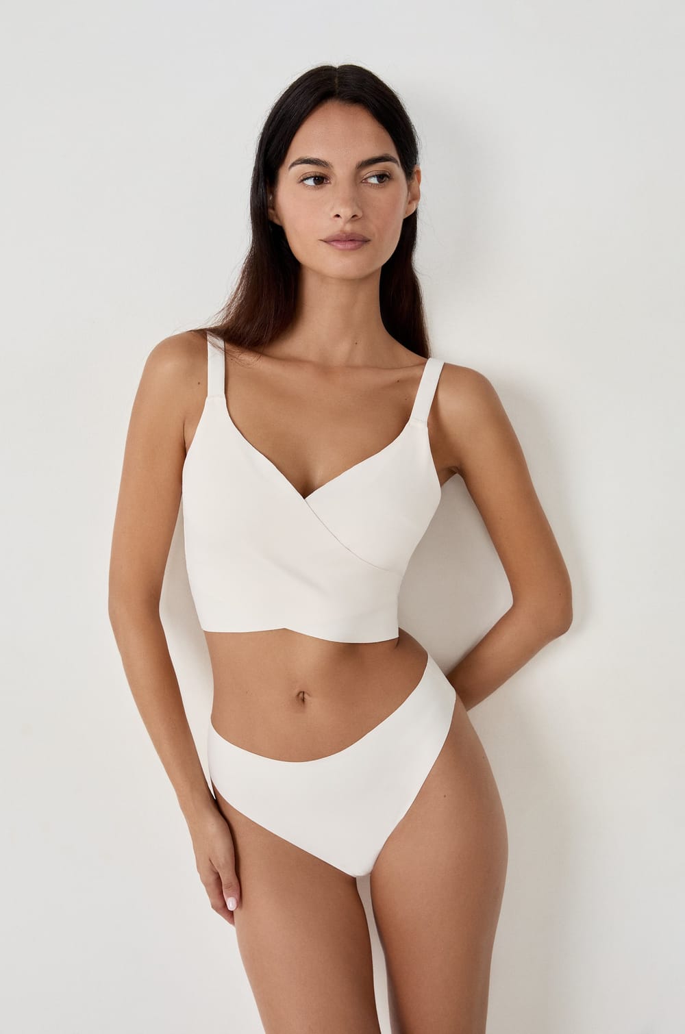 Brassière effet no bra;${refinementColor}