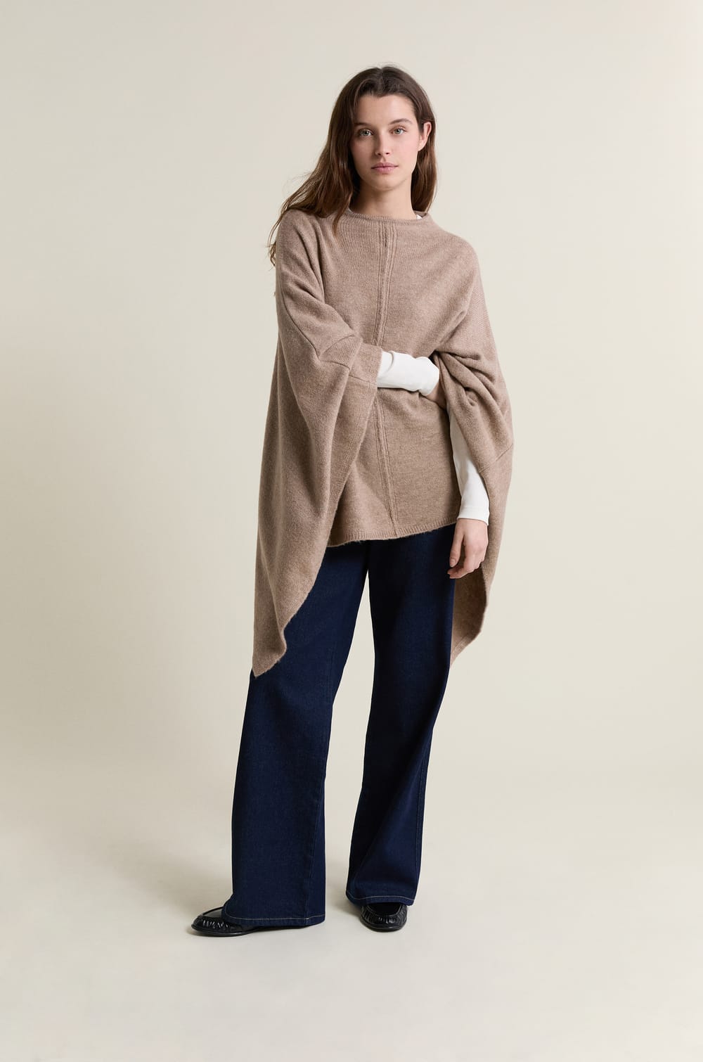 Poncho trui effen;${refinementColor}