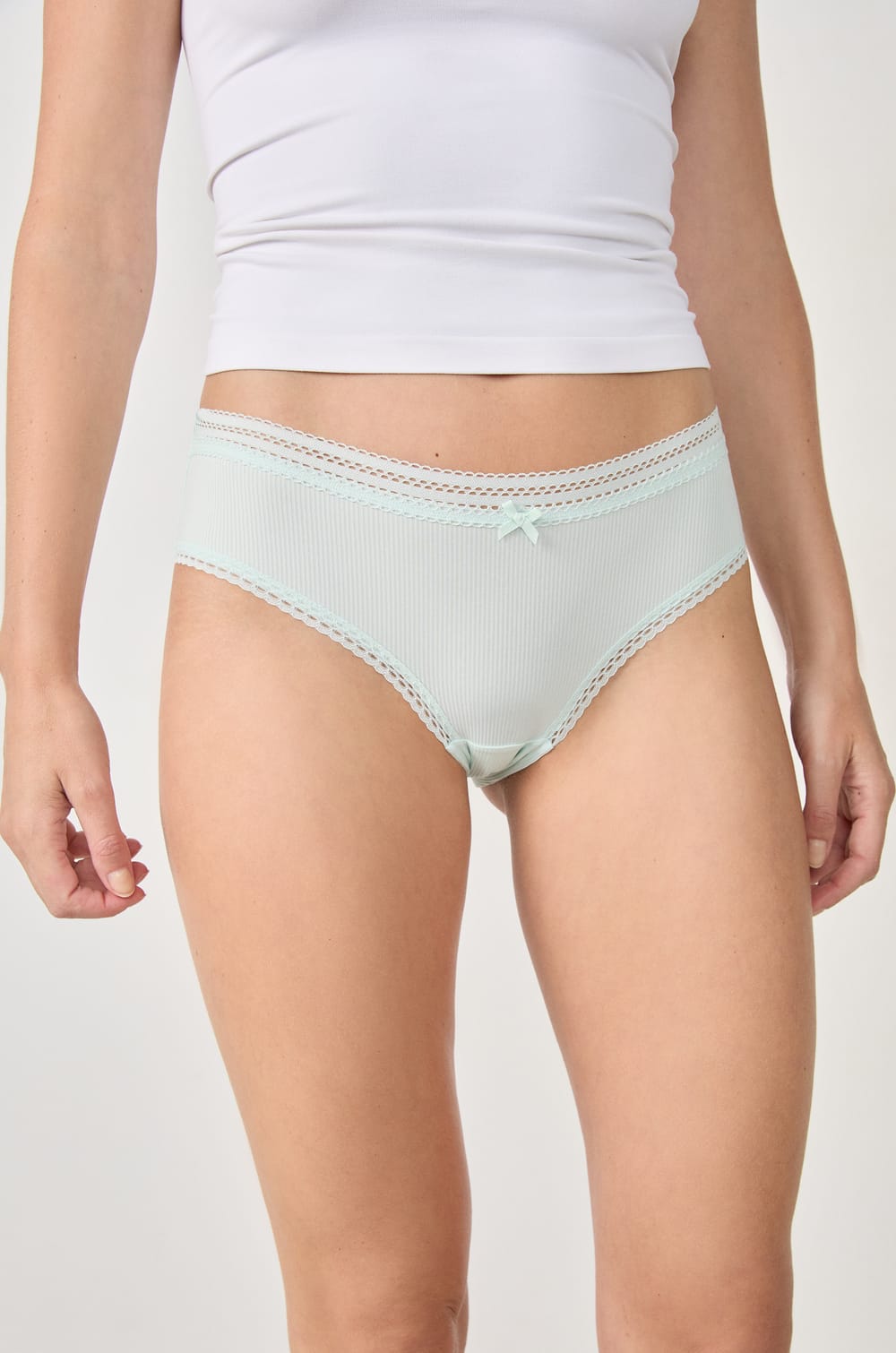 Shorty microvezel met kant details;${refinementColor}