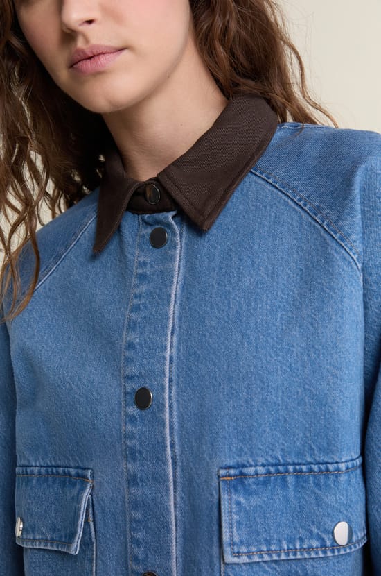 Denim jacket with contrasting collar;${refinementColor}