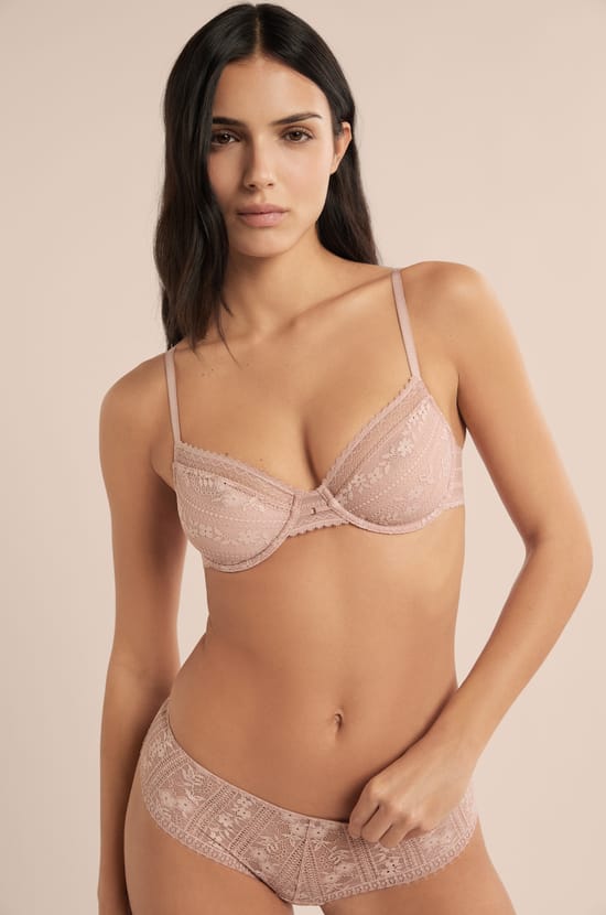 Soutien-gorge en dentelle avec bijou dor&eacute;;${refinementColor}
