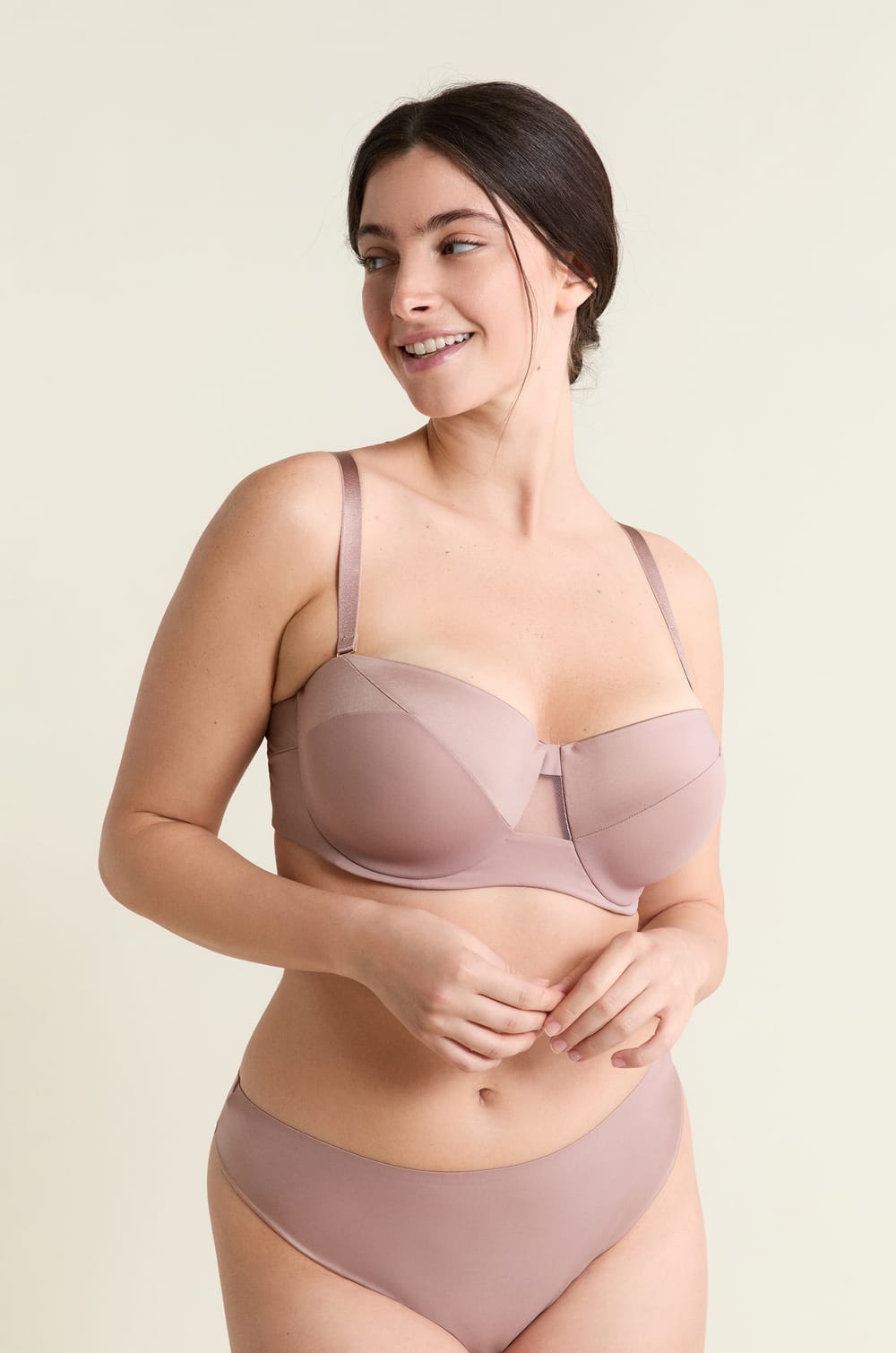 Strapless Lightly Lined Bra;${refinementColor}