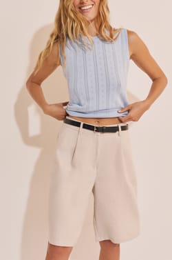 Bermuda en lin;${refinementColor}