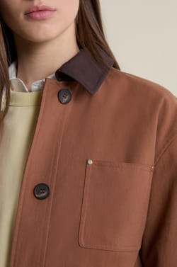 Mid-length velvet collar jacket;${refinementColor}