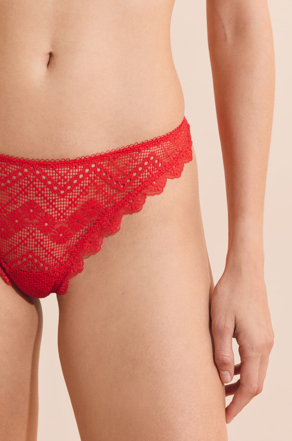 Lace Tanga;${refinementColor}