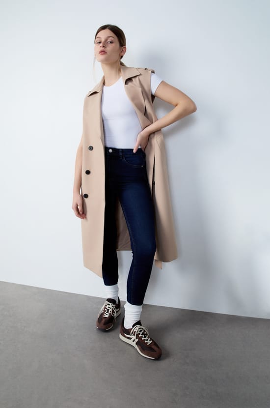 Jean coupe skinny;${refinementColor}