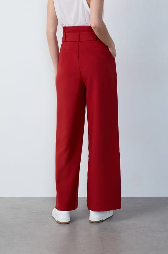 Pantalon large à nouer;${refinementColor}