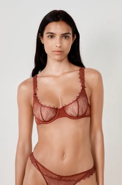 Soutien-gorge classique d&eacute;tails iris&eacute;s;${refinementColor}