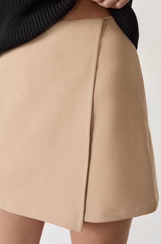 Skort;${refinementColor}