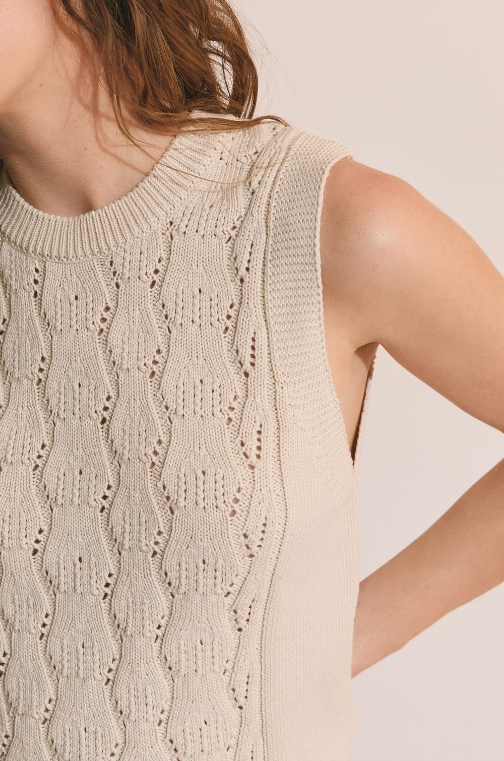 Pull sans manches avec coton;${refinementColor}