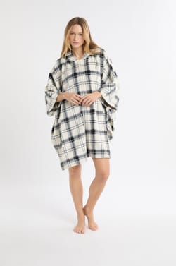 Sleeveless Fleece Poncho;${refinementColor}