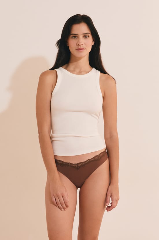 Culotte avec d&eacute;tail dentelle;${refinementColor}