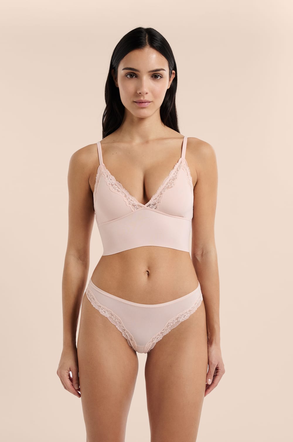 Triangle Bra in Microfibre and Lace;${refinementColor}