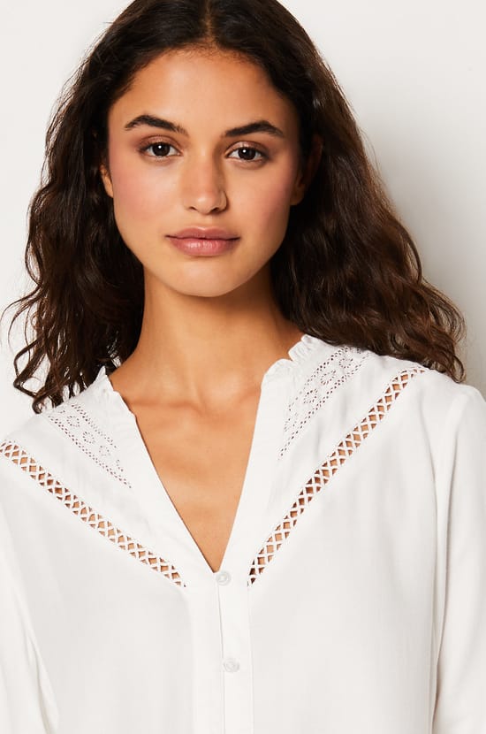 Chemise fluide boutonnée brodée;${refinementColor}