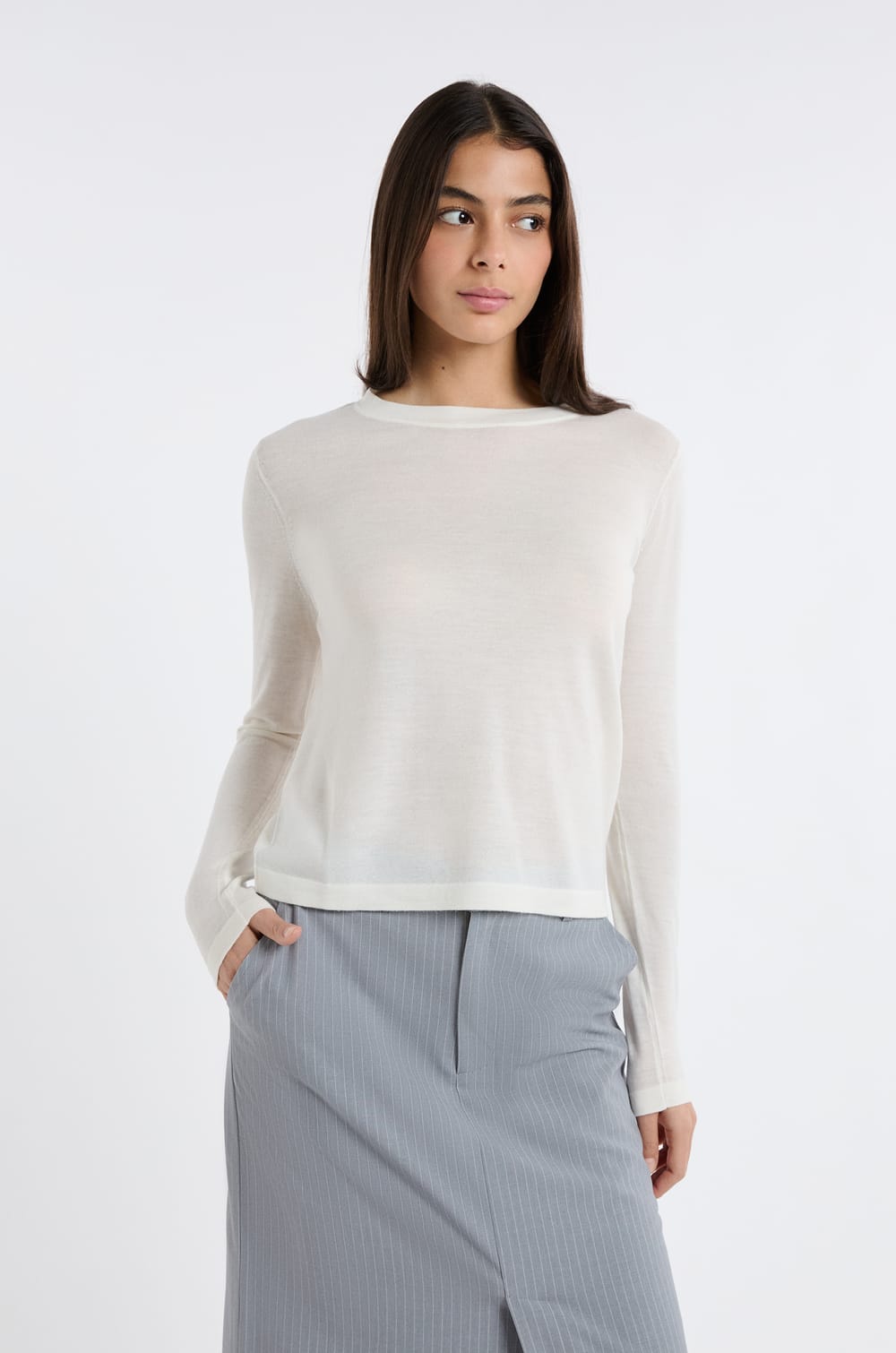 Jersey de cuello redondo 100 % lana;${refinementColor}