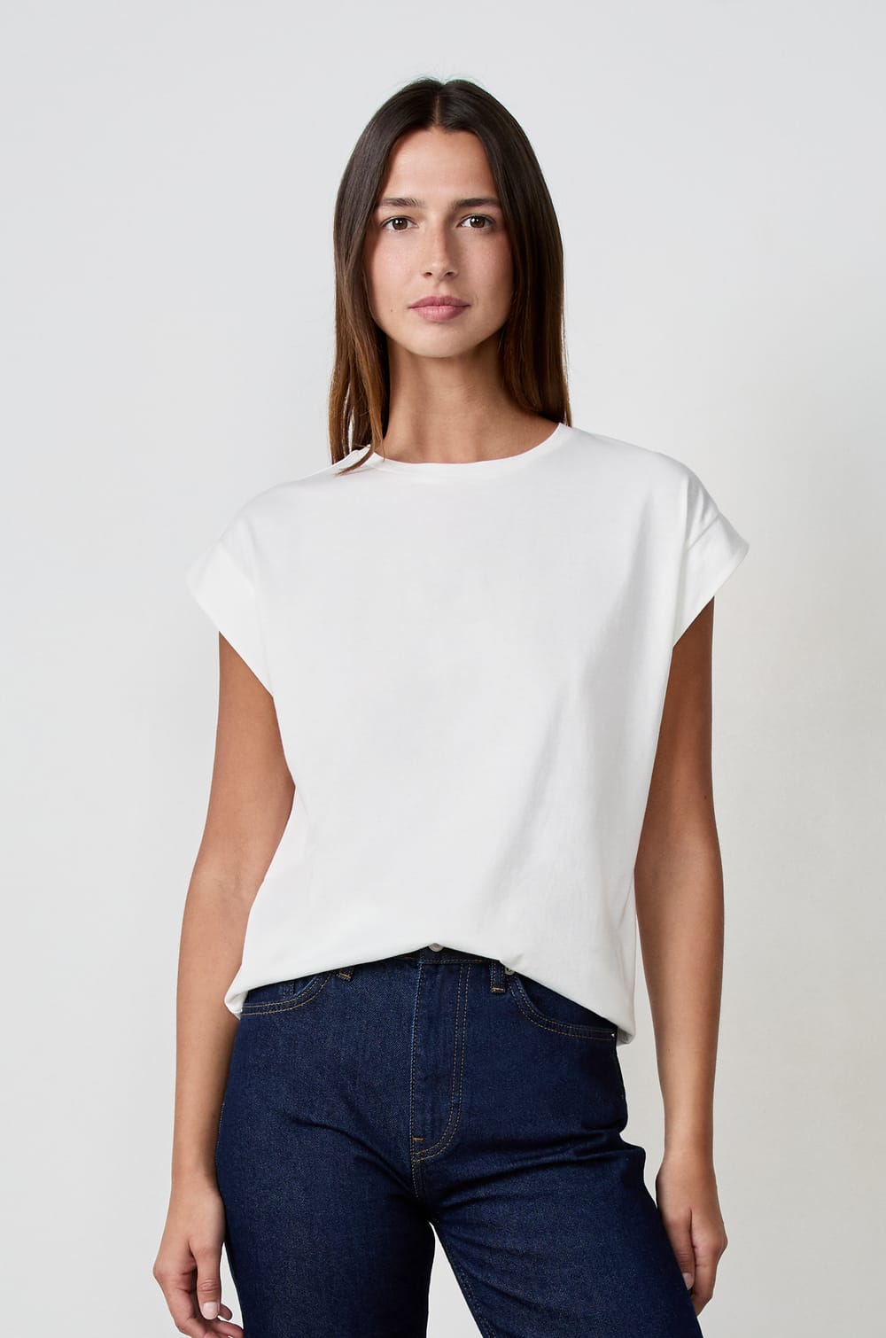 100% Cotton T-Shirt;${refinementColor}