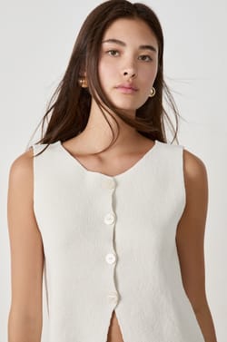 Gilet sans manches;${refinementColor}