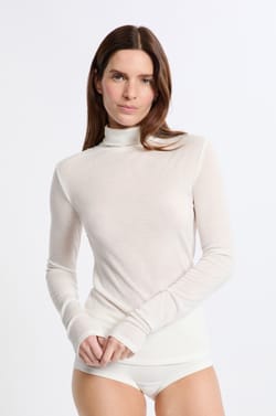 T-shirt thermique col roul&eacute; avec laine;${refinementColor}