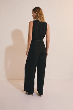 Combinaison sans manches;${refinementColor}