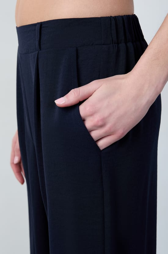 Pantalon large;${refinementColor}