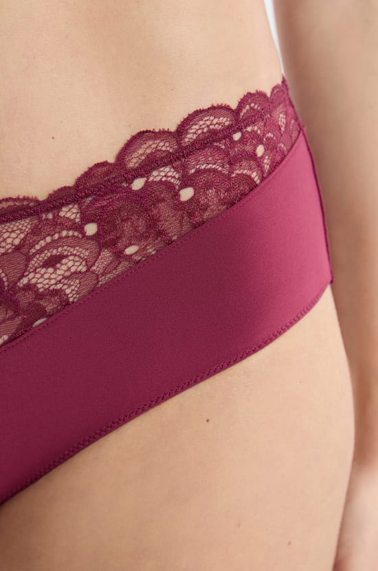 Shorty mit Spitzendetails;${refinementColor}